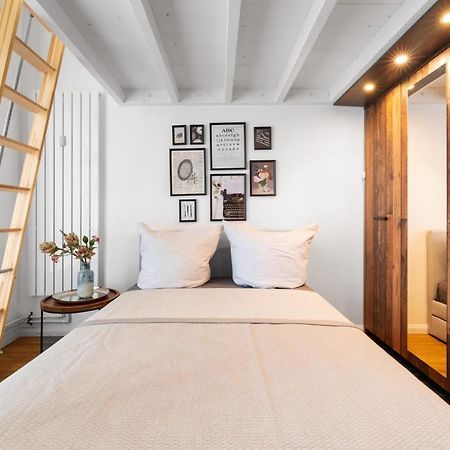 The Koburger Vh, Studio For Up To 4 With High Bed Берлин Экстерьер фото